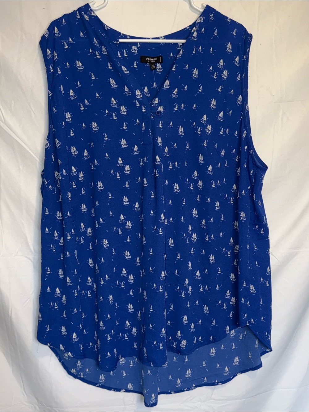 Premise Sailboat Print Sleeveless Blouse